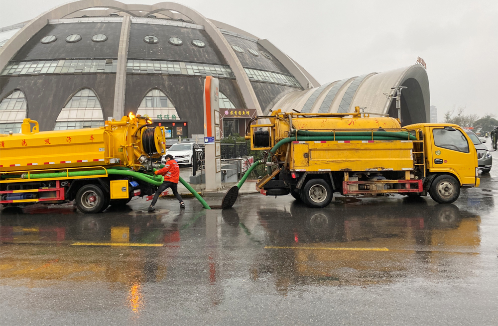 太平村商场管道清淤